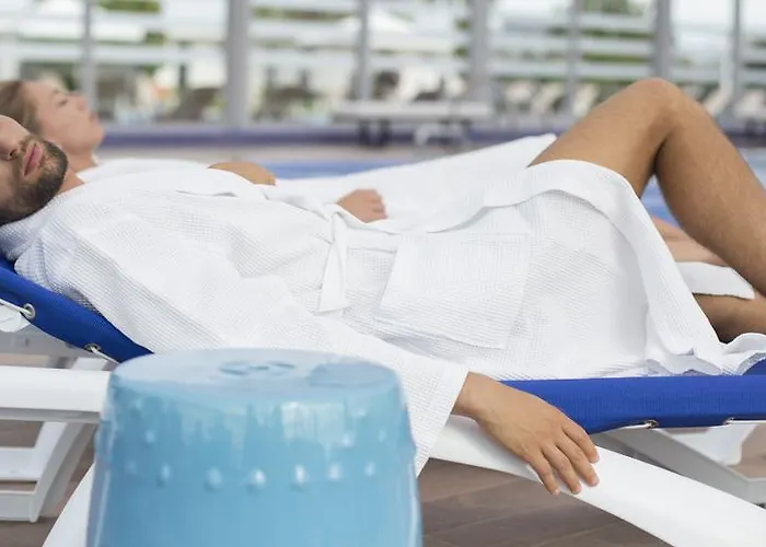 Nuevo Astur فندق 3*